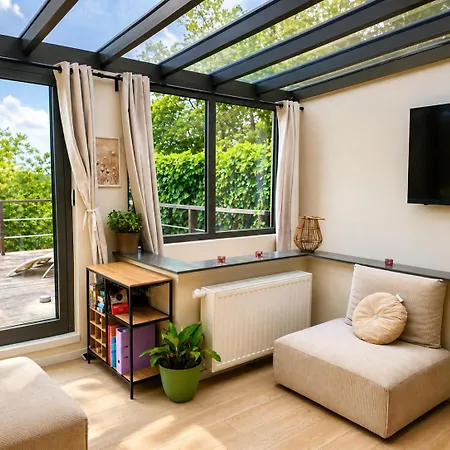 Magnifique Partie De Maison Avec Grande Terrasse Au Sud Maison d'hôtes